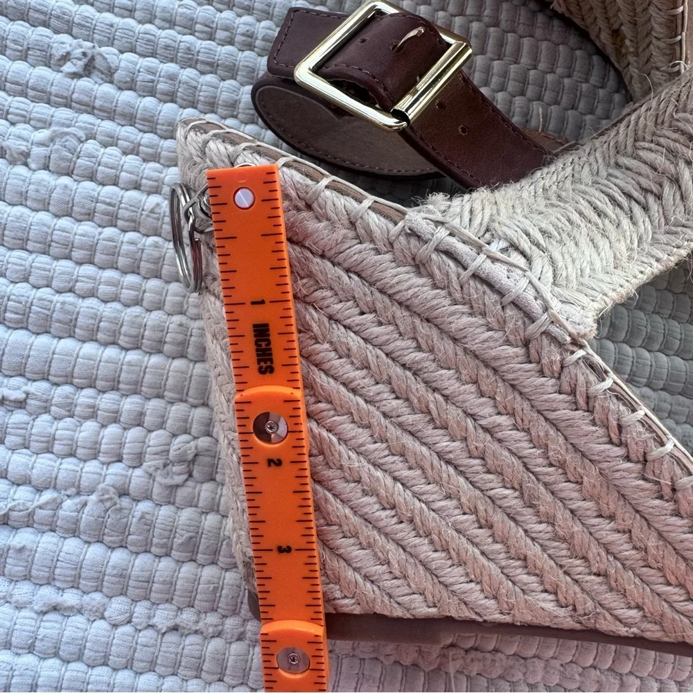 Steve Madden Natural Beige Size 10 Espadrille Wedge Sandals